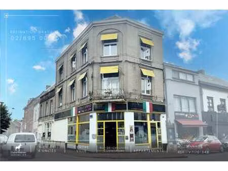 maison de commerce à vendre dans le centre de manage