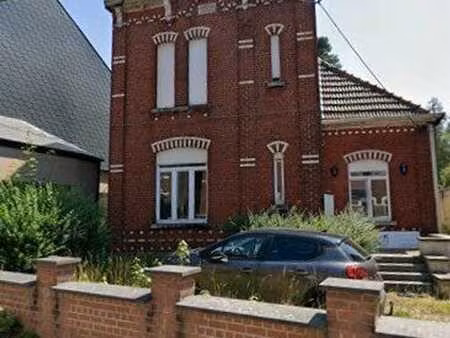 charmante maison avec annexes et jardin à rénover