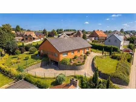 magnifique villa 5 chambres  22 panneaux  garage  jardin sud