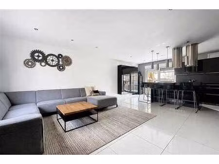 maison de 2014 - 2ch - garage - terrasse - peb b - elec ok