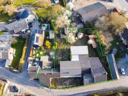 ensemble immobilier à rénover à seny!!!