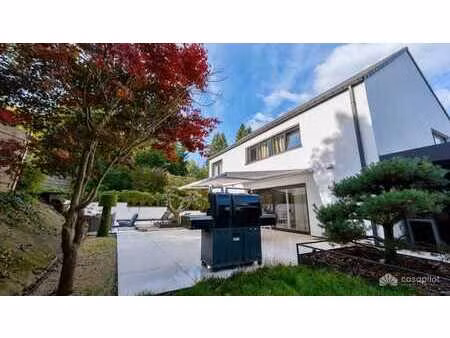 villa piscine meublée – exploitation touristique active