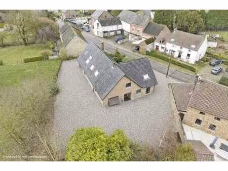 à vendre – maison à fort potentiel sur 1003 m² à ambresin !