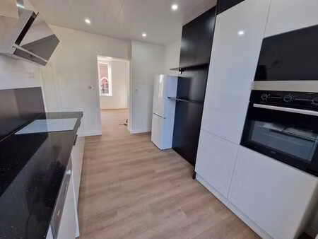 duplex 2 chambres à visé avec terrasse et jardin