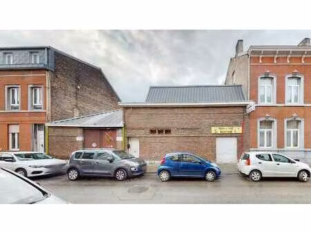 entrepôt ±105 m² à vendre – liège