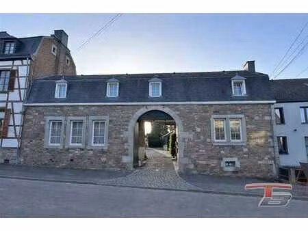 appartement au rez de chaussée comprenant 2 chambres situé d