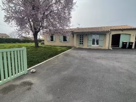 maison de plain-pied à cours de pile