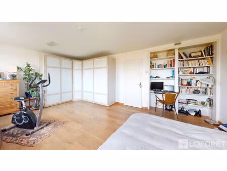 en très bon état général ! maison 6 pièces avec véranda et vue panoramique 180°