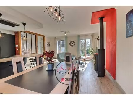 maison sur sous sol  terrain clos  4 chambres