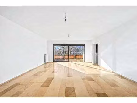bel appartement +/- 120m² - 3ch - 2sdb