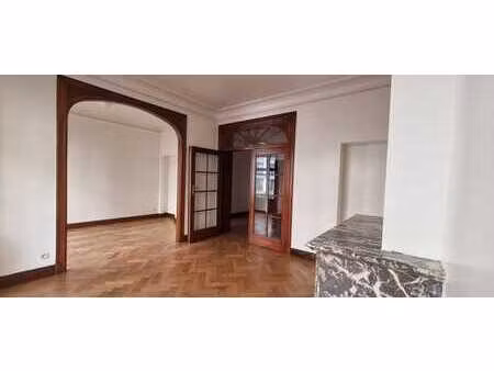 1 chambre + bureau lumineux app de 90m2