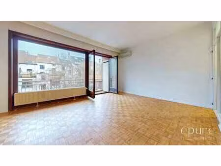 porte de namur  studio 38m2 100% rénové  terrasse so 5m2