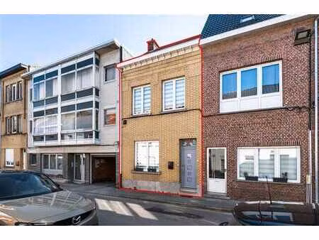 maison avec 3 à 4 chambres à coucher près du centre malines