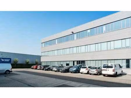 bureaux à louer près de l'e313 dans le parc industriel de w