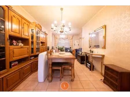 te renoveren woning met 3 slaapkamers.