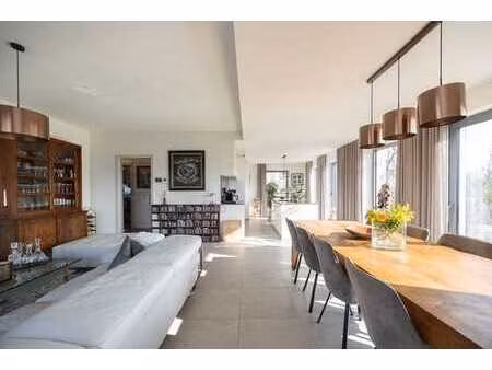 recent en ruim appartement met royaal zonneterras in groene…