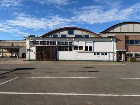 espaces d'entreposage à louer à evergem – emplacement straté