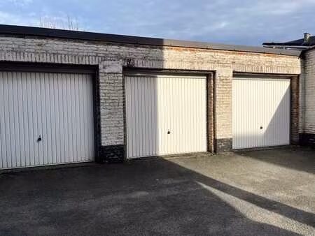 garage à louer – centre d’alost