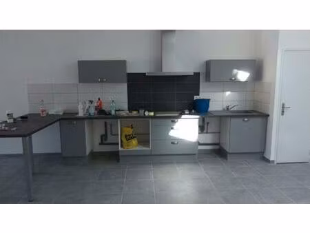 magnifique t4 de 120 m² avec parking sur jarcieu