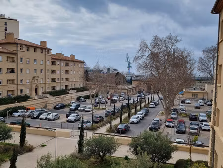 location 2 places de parking res mirabeau