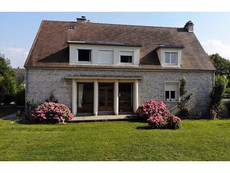 maison en pierre  ideale pour projet équestre