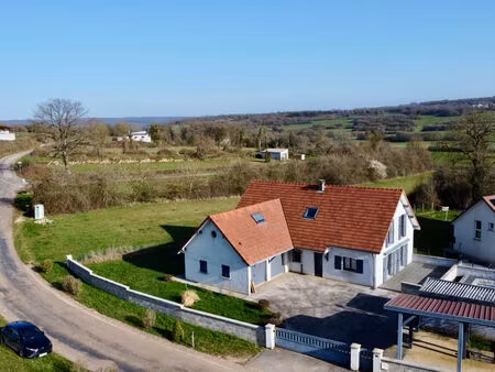 vente maison 7 pièces 194 m² vesoul (70000)