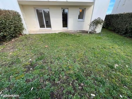 bègles t3 58 15 m2 en rdc dans résidence sécurisée avec piscine