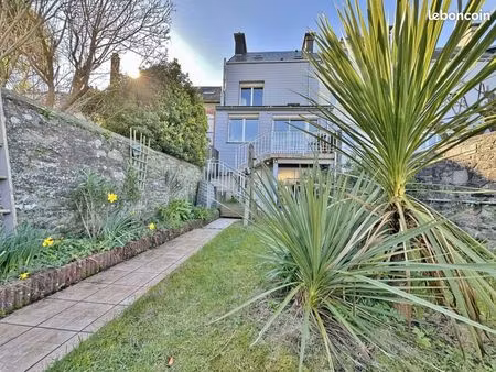 maison de ville 6 pièces 127 m²