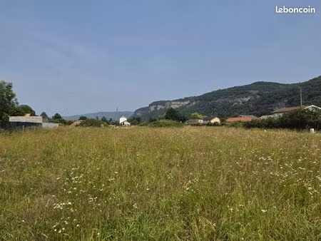 derniers terrains sur la balme les grottes
