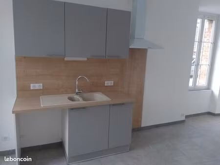 t1 36 m2 a louer aix en othe