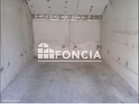 parking la cote saint andre