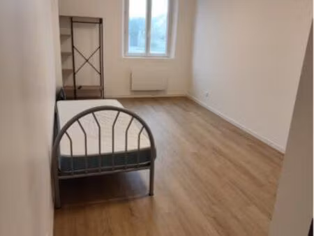 chambre meublée au mois