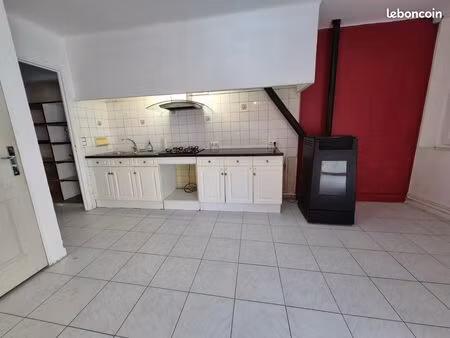 à louer – maison de village 180 m² – 5 chambres