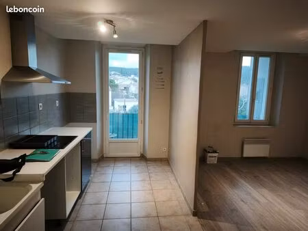 location t3 arcs sur argens