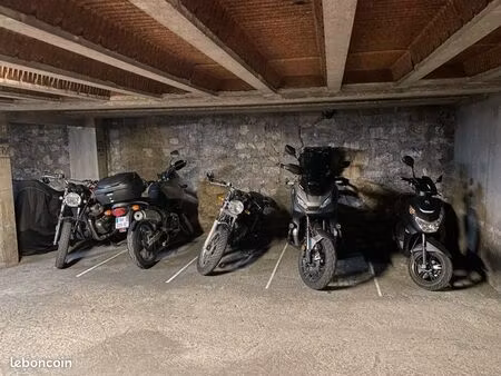 parking sécurisé moto/scooter - paris 10