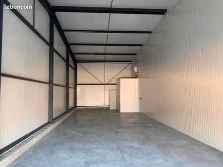 local artisanal à usage de stockage