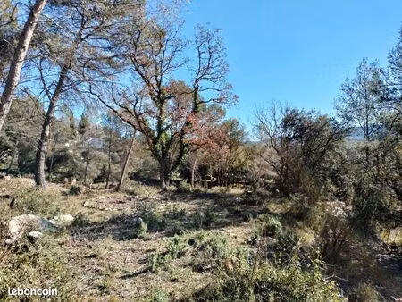 terrain 692 m² besse sur issole