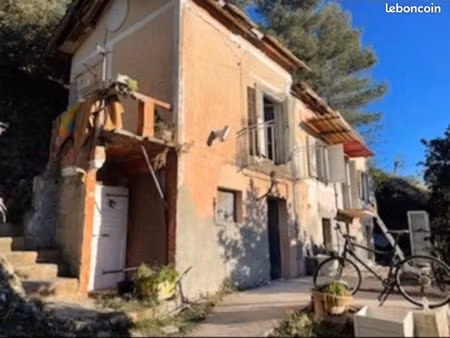 maison 70 m² à refaire – terrain 400 m² – beau potentiel