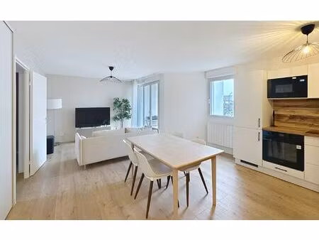 location appartement  m² t-2 à ville-la-grand  770 €