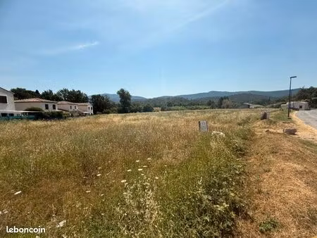 terrain 723 m² pignans