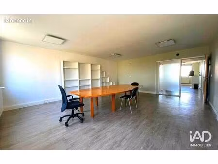 bureaux 179 m² évry-courcouronnes