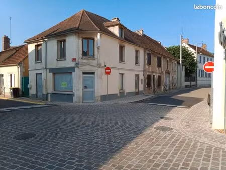 local commercial à louer