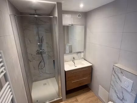 beau t2 avec grande terrasse privative