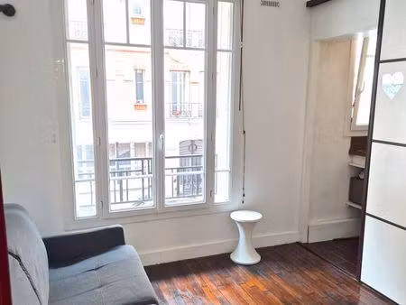 studio 13m2 proche campagne à paris 20ème