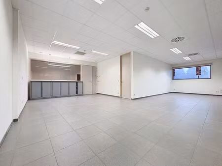 bien professionnel à louer à knesselare € 550 (llz82) - immodevelopment | zimmo