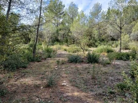 terrain 500 m² galargues