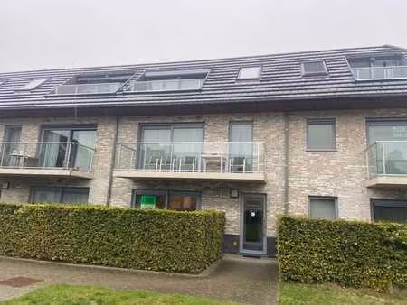 gelijkvloers appartement met 2 slaapkamers in hartje wijnen…