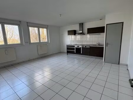 vesoul  t3 lumineux en rdc