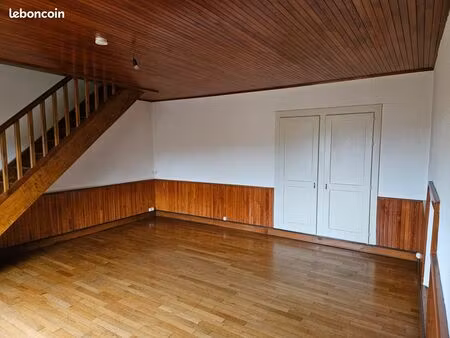 appartement t3 à pugey