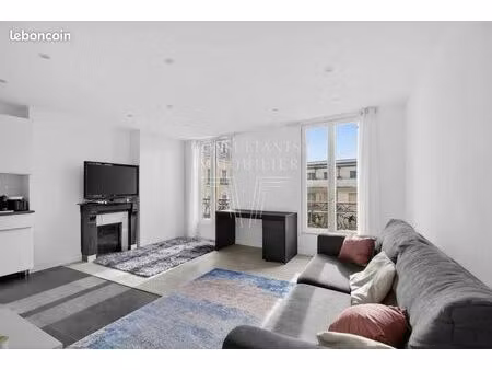 studio 1 pièce 28 m²